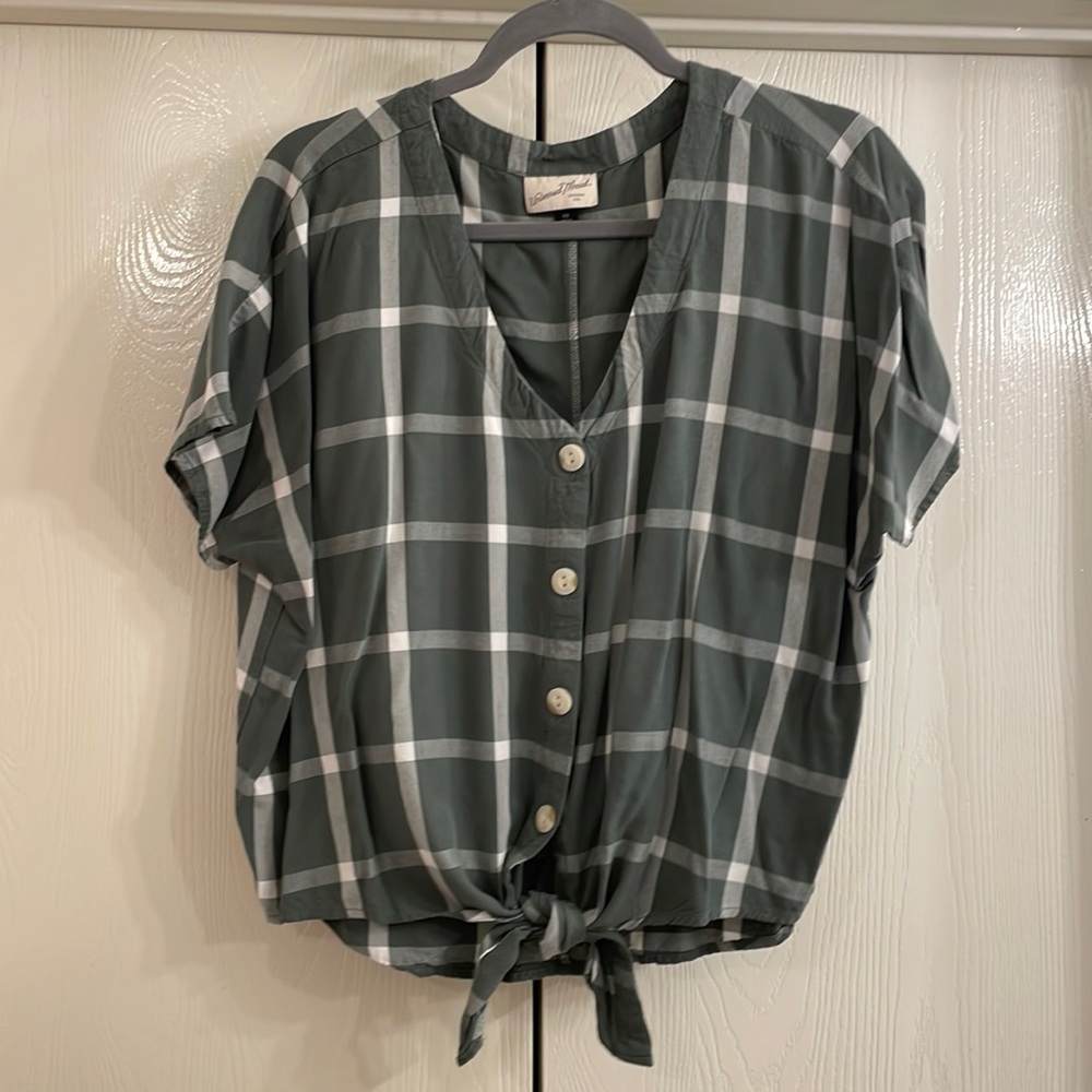 Universal Thread, Cropped, Button Front Top, XXL